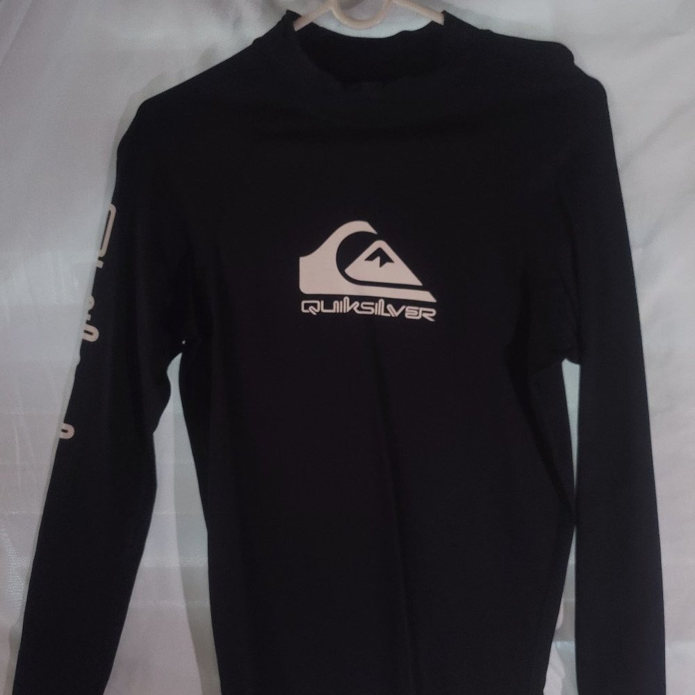 Quicksilver Long Sleeve Rash Guard (Black - Medium)